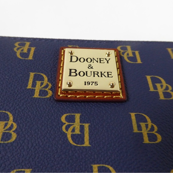 Dooney & Bourke Zip Around Gretta Coated Canvas Wallet Wristlet Leather Trim NWT - Picture 2 of 13